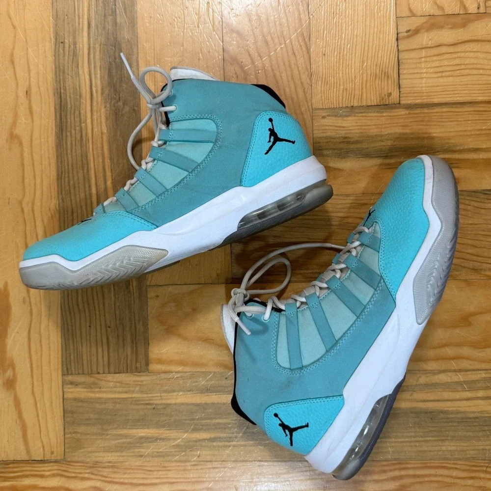 Nike Air Jordan Max Aura Light Aqua AQ9249-400 Youth Basketball‎ Sneakers 8Y
